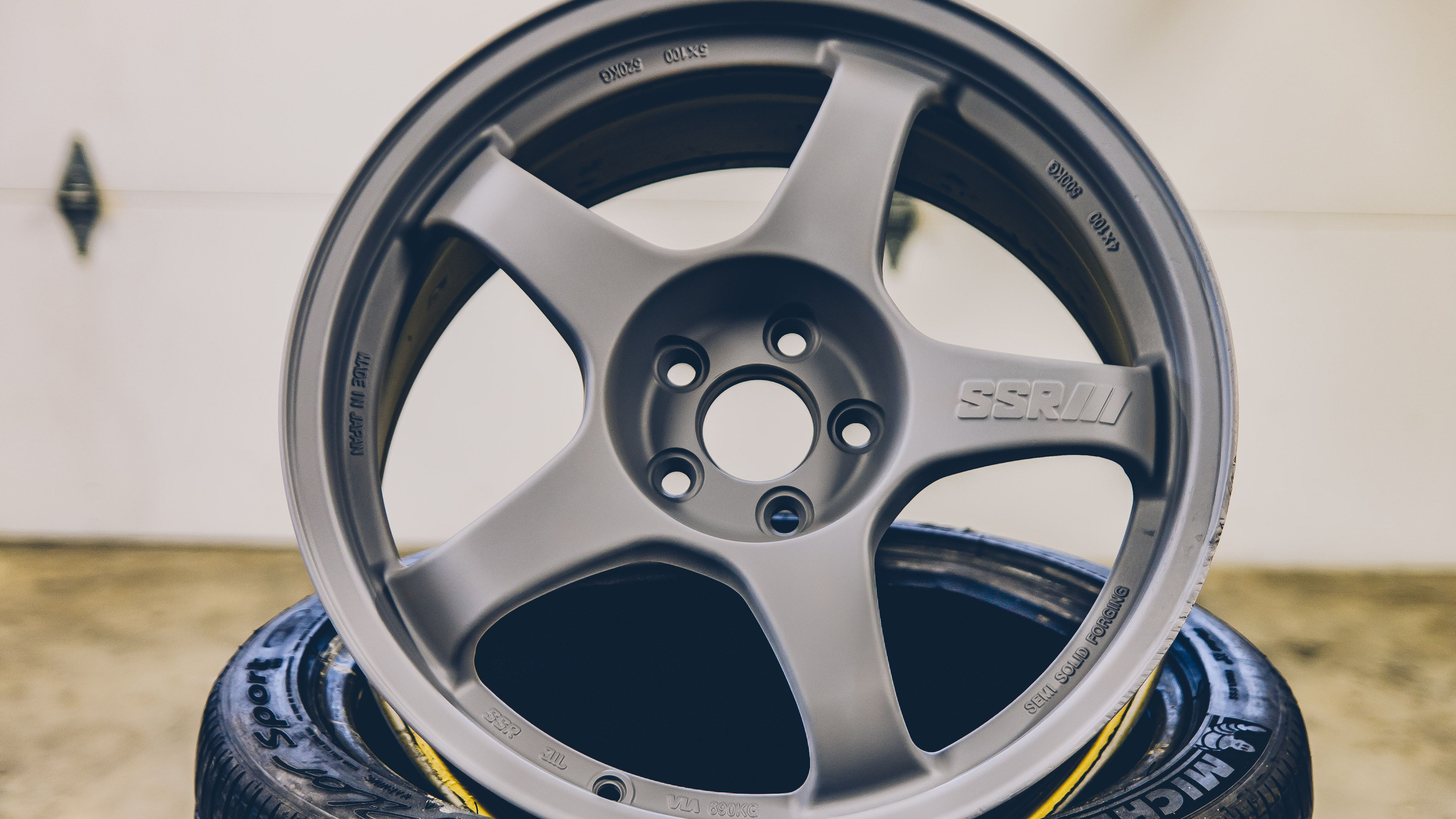 Install: SSR GT2 17×8.5 +48mm Wheels [Part 1] – b.obsdian | b.orginal